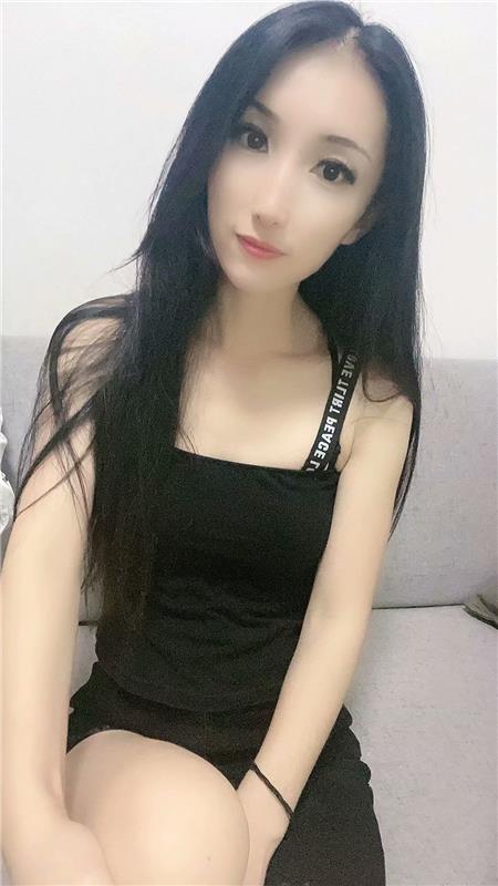 极Sao极媚的大眼睛女孩